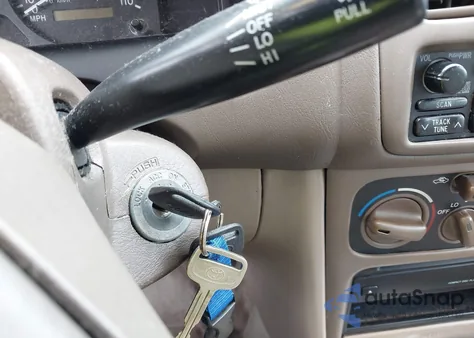 1999 Toyota Corolla Ve z USA, uszkodzony, nr VIN 1NXBR12E4XZ217871